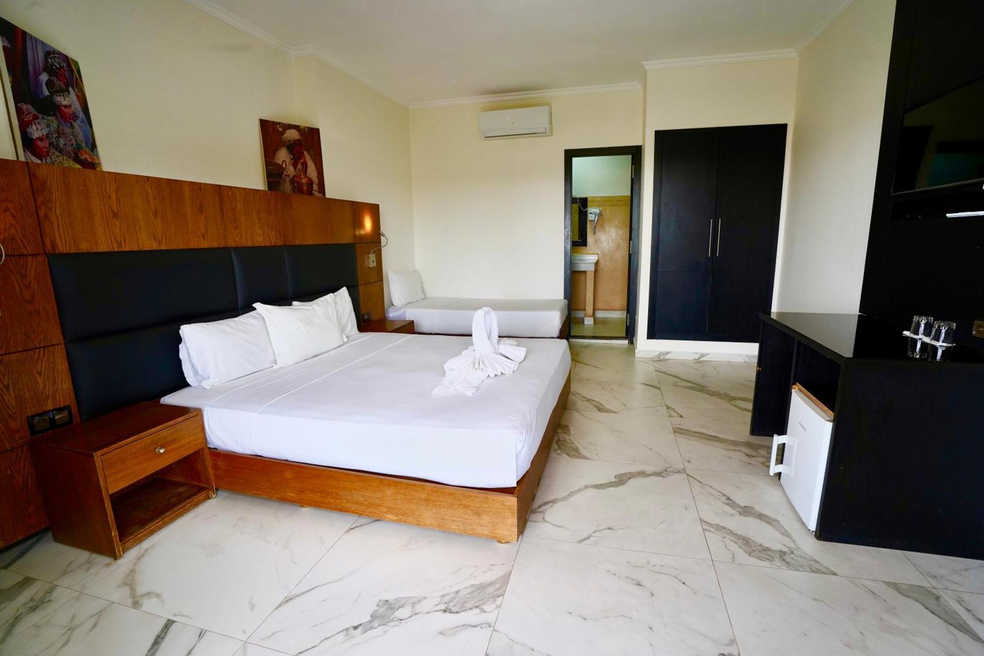 Ourika Camp Suites Hotel & Resort El Harkat Extérieur photo