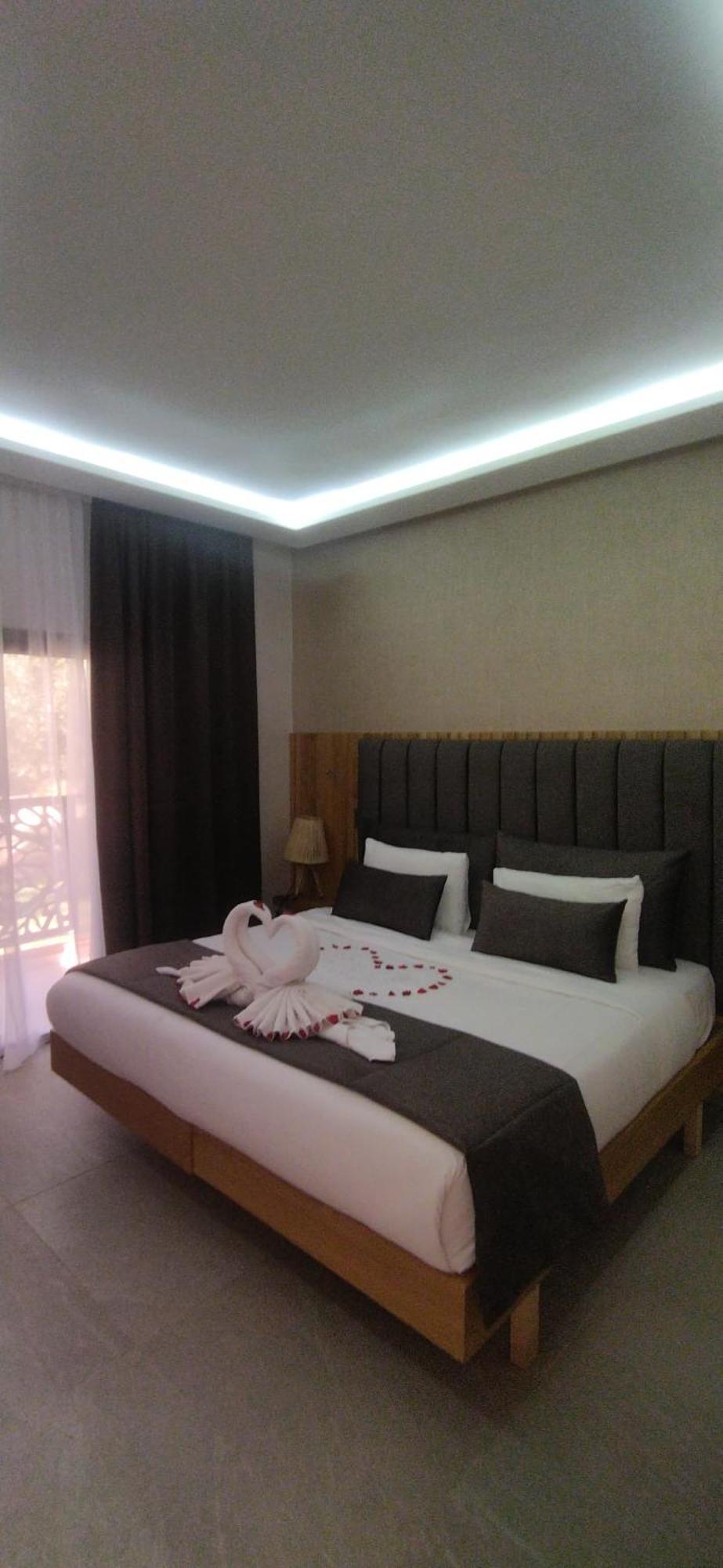 Ourika Camp Suites Hotel & Resort El Harkat Extérieur photo